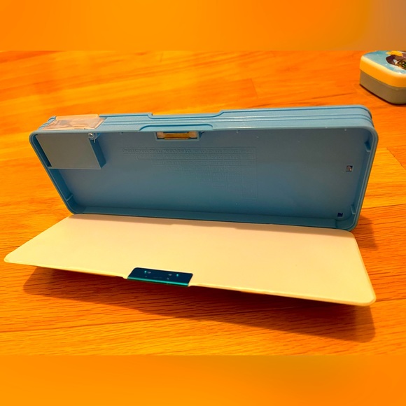 New BTS Pencil box using both side with pencil sharpener - Picture 4 of 7